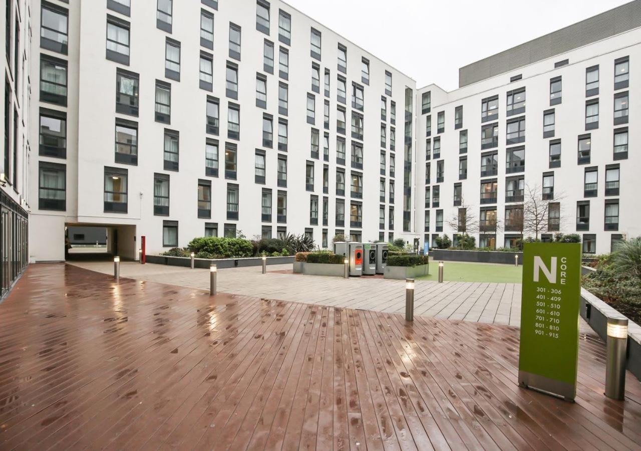 Sterling Court In Wembley Londres Exterior foto